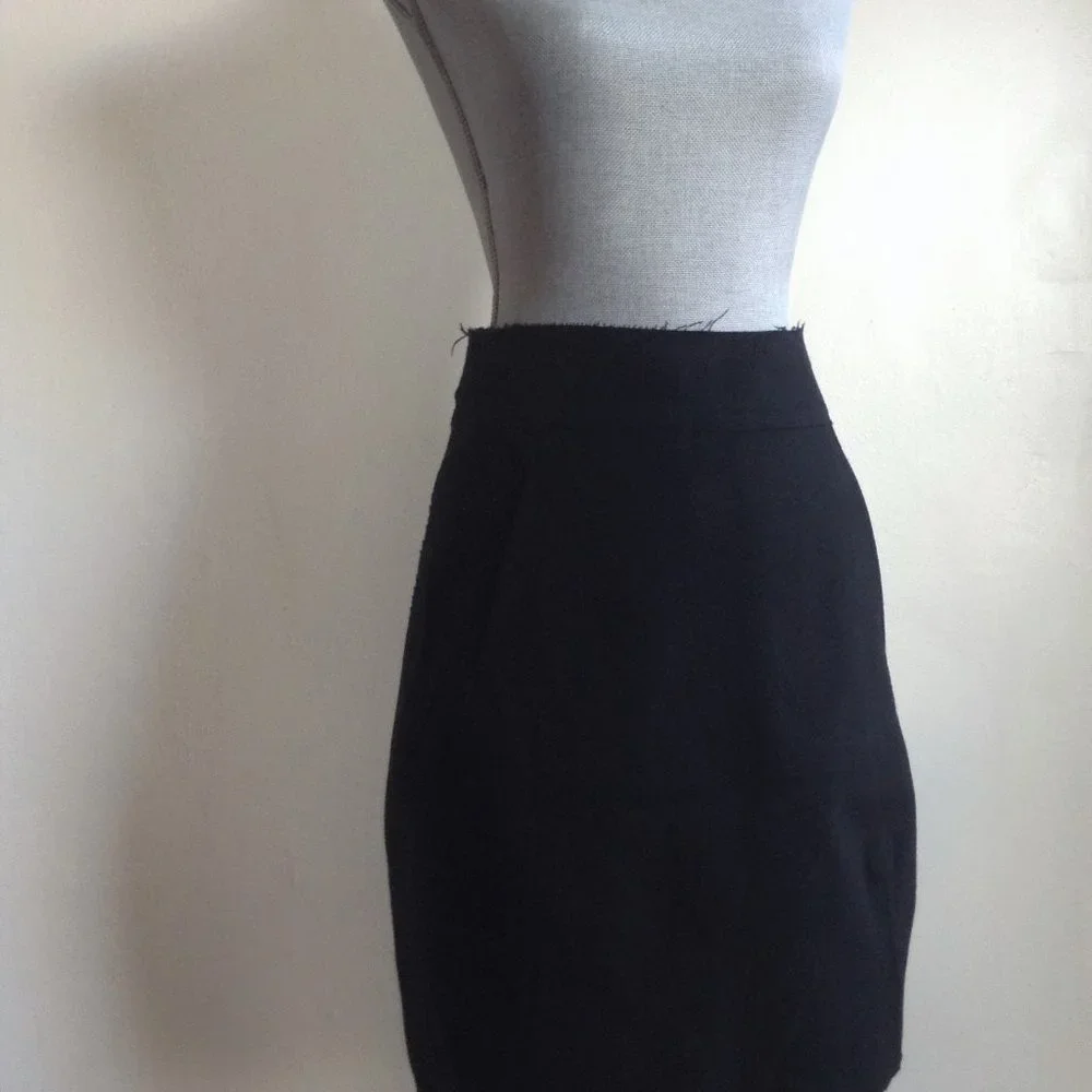 Marni Black Wool Raw Edge Tulip Mini Skirt Italy IT 40 US 2 4 High Waist Pencil
